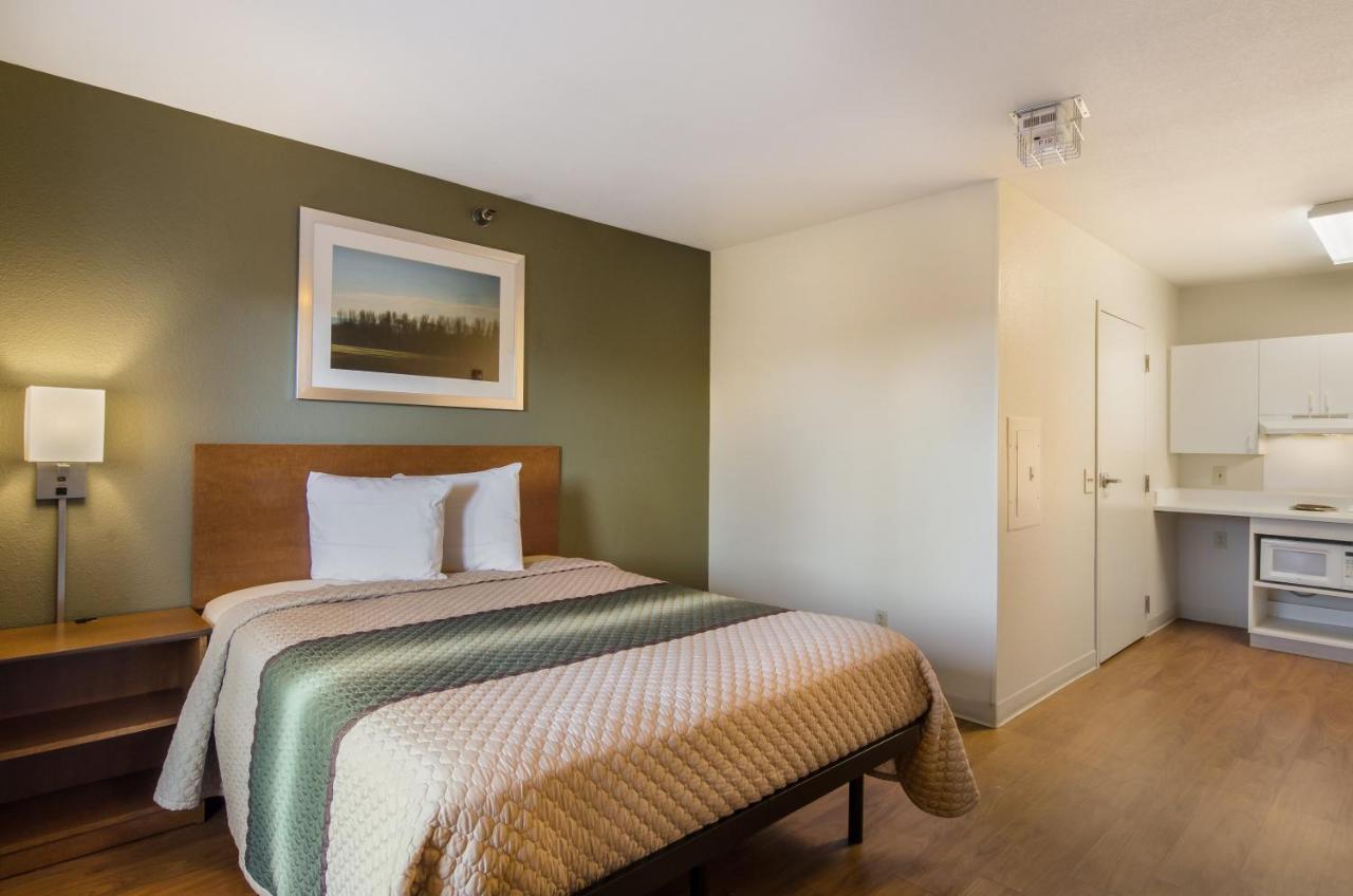 Hometowne Studios By Red Roof Denver - Glendale/ Cherry Creek Εξωτερικό φωτογραφία