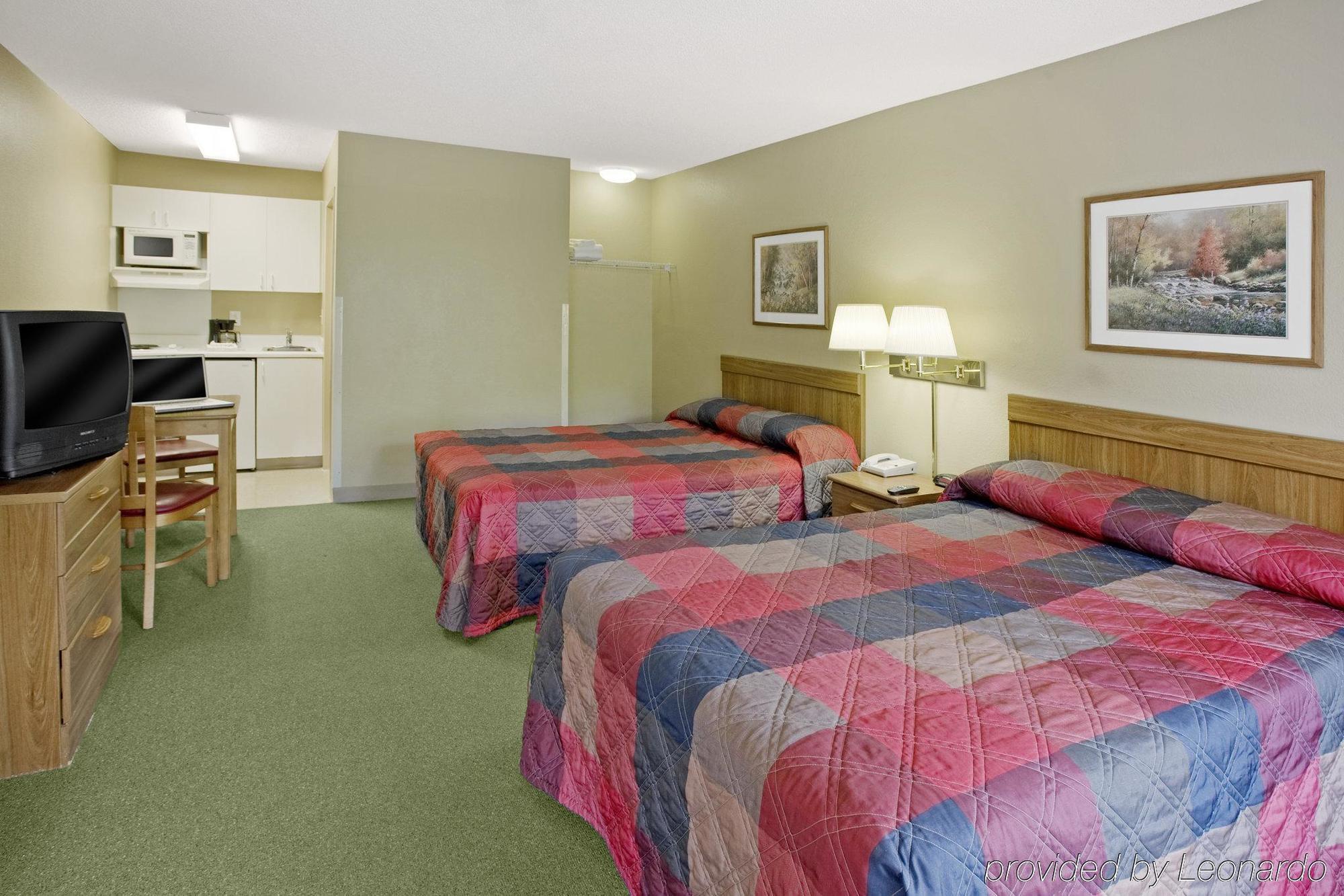 Hometowne Studios By Red Roof Denver - Glendale/ Cherry Creek Εξωτερικό φωτογραφία